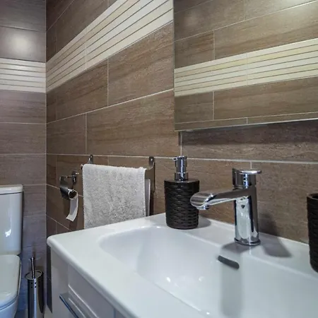 Apartment Tilos - Con Garaje *