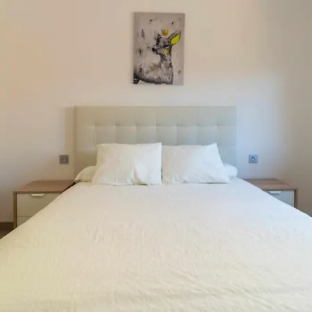 Tilos - Con Garaje Apartment